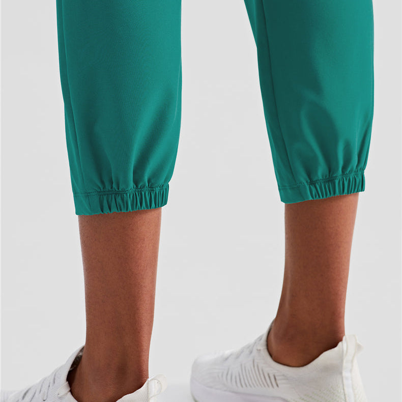 Athletic Cargo Pants Cropped
