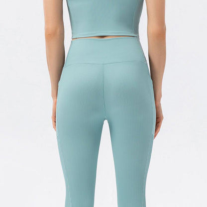 Ribbed V-Shape Leggings with Pockets