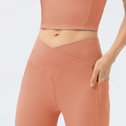 Ribbed V-Shape Leggings with Pockets